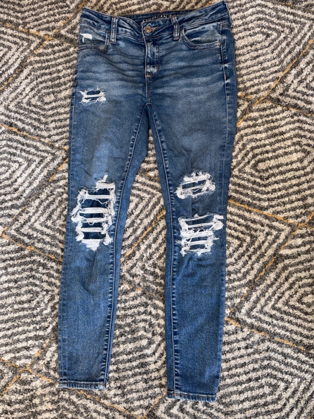 American Eagle Distressed Skinny Jeans Jeggings Sz 4 Short